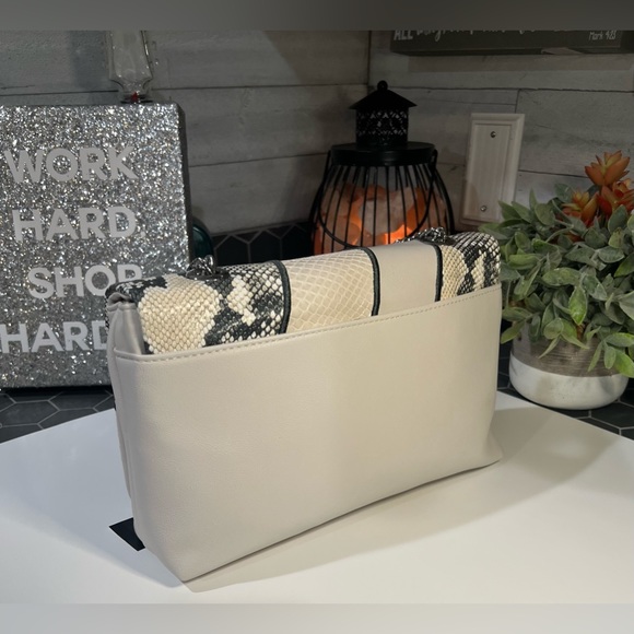 INC International Concepts Small Shoulder Bag - Picture 5 of 10